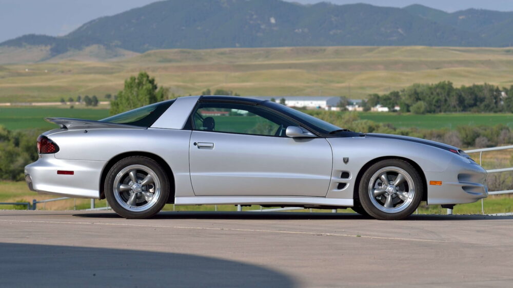 2002-PONTIAC-TRANS-AM-GMMG-BLACKBIRD-YEAR-ONE-EDITION-profile-e1600779383990.jpg