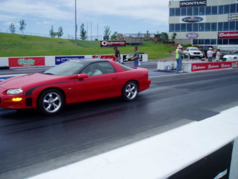 GMMG HRE 1975 HRPT Topeka Drag.jpg